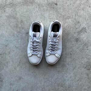 Vintage adidas sneakers size 7